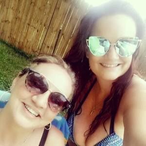 Meet your Posher, Teresa